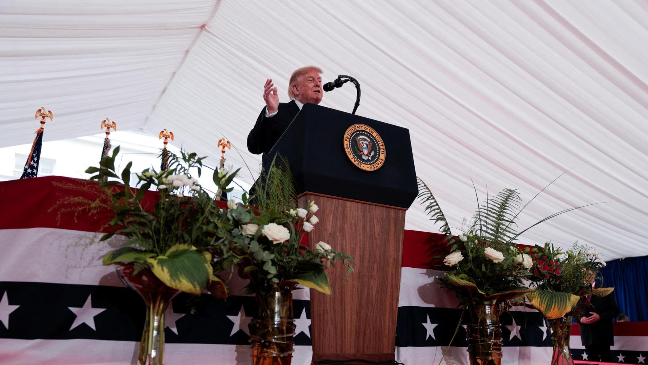 trump in visita a dublino l8217irlanda torner224 a essere unita sar224 bellissimo da Repubblica.it trump in visita a dublino l8217irlanda torner224 a essere unita sar224 bellissimo