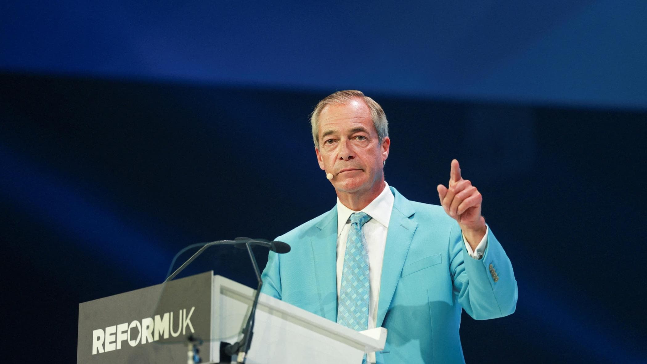 Gran Bretagna, i miliardari delle criptovalute finanziano Farage: in due giorni 72 milioni a Reform