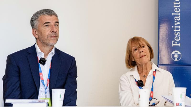 Gino Cecchettin e Gis&egrave;le Pelicot a Mantova durante l'intervista&nbsp;con Repubblica
