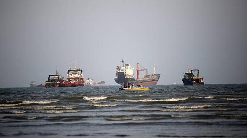 Guerra in Iran, le news. Oman: “Slitta il vertice di domani tra gli Stati del Golfo e Iran su Hormuz”