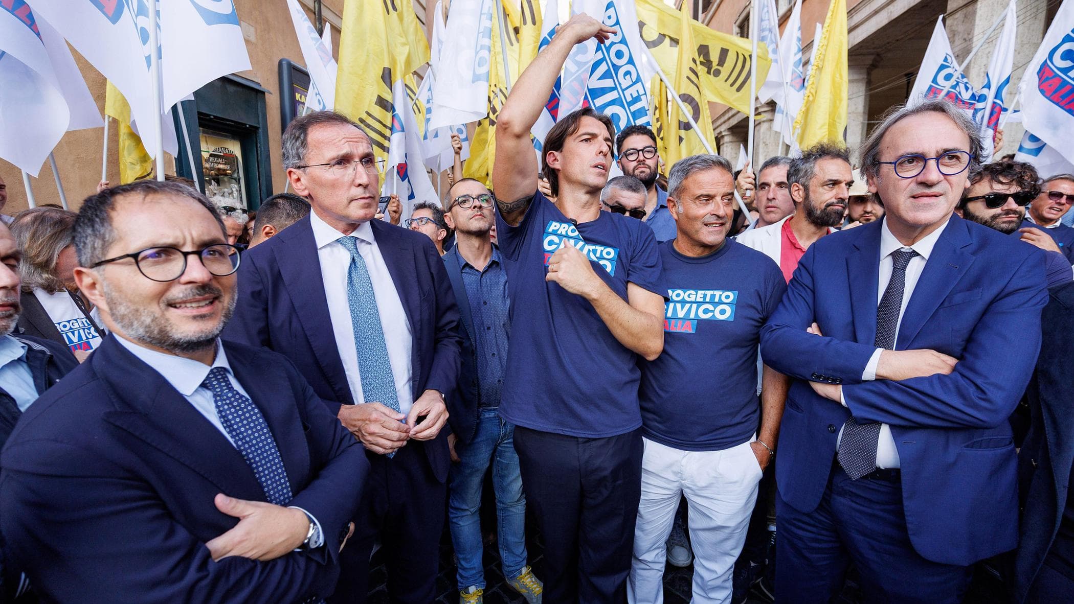 firme opposizione attacca pronti al ricorso alla consulta il campo largo in piazza con onorato da Repubblica.it firme opposizione attacca pronti al ricorso alla consulta il campo largo in piazza con onorato