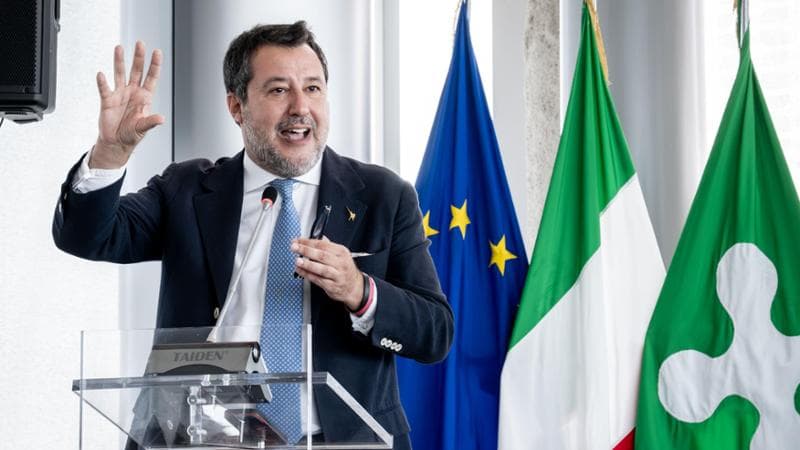 Salvini all’attacco dei bonus. In manovra controlli e revoche
