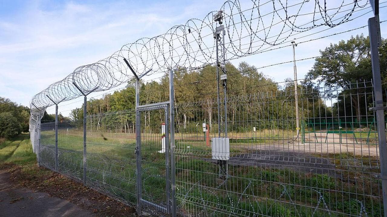 La diretta Caccia italiani abbattono drone nello spazio aereo lituano. Fregata russa lancia bengala che sfiorano elicottero danese