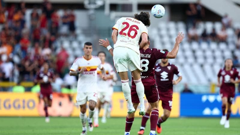 Un intervento di Balerdi su Simeone