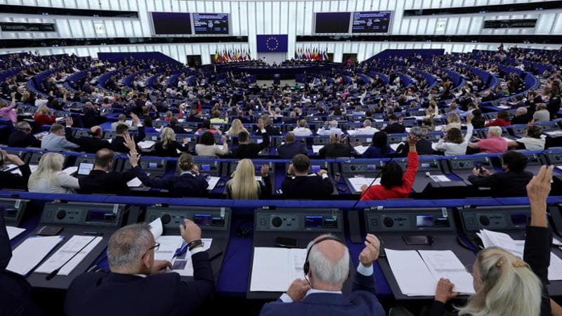 Emissioni, il Parlamento Ue vota per il rafforzamento della carbon tax. Sì all’Ets2