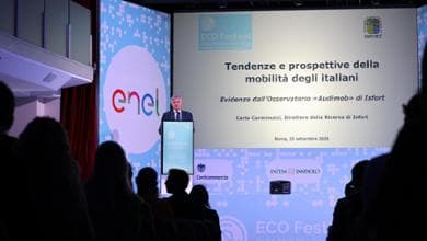 Mobilità sostenibile: pochi passi avanti, ma cresce la disponibilità a usare bici e mezzi pubblici
