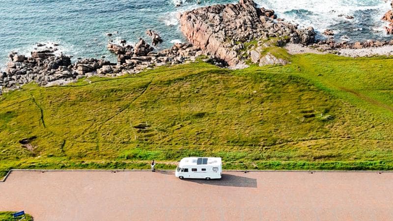 La nuova vita del camper “Più libertà, meno spese e si può lavorare ovunque”