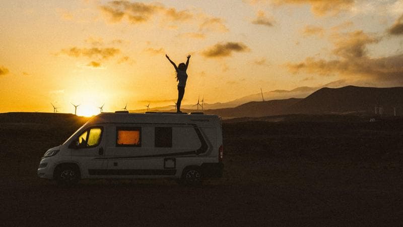 La nuova vita del camper “Più libertà, meno spese e si può lavorare ovunque”