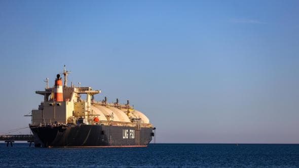 Gas, l’Europa verso l’inverno con gli stoccaggi ai minimi