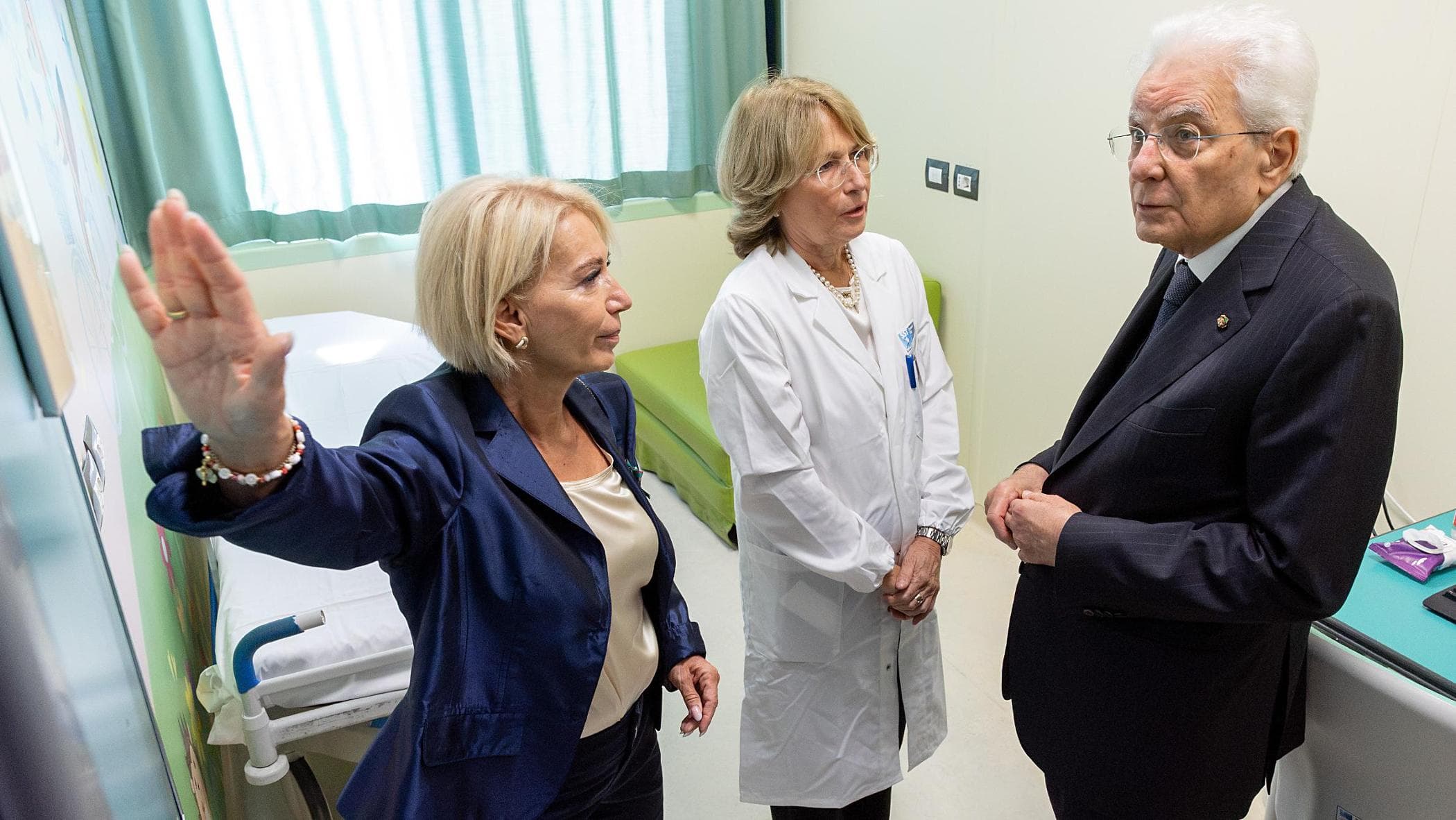 Mattarella: “Violenza sulle donne emergenza di prima importanza”