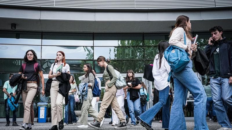 A 30 anni ancora a casa di mamma e papà: l’Italia ultima in Ue (ma non chiamateli bamboccioni)