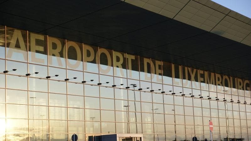 Lussemburgo: allarme droni, breve sospensione traffico aereo