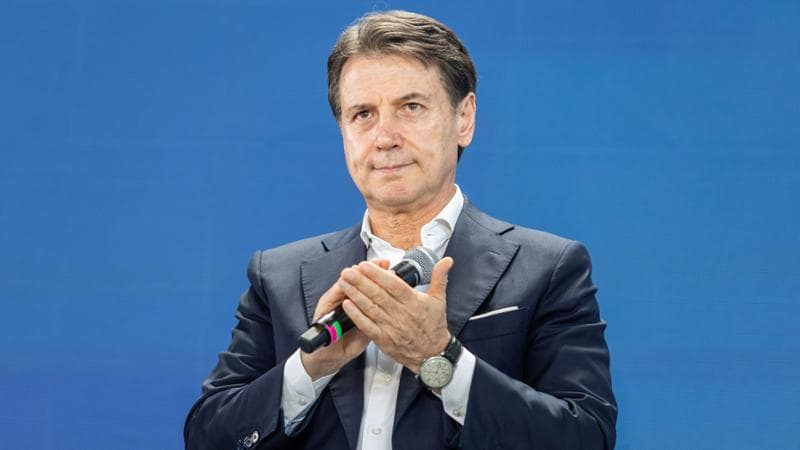 Conte: “Programma di Nova mi onora, non disponibile a diluirlo”. E saluta Di Battista: torna con noi
