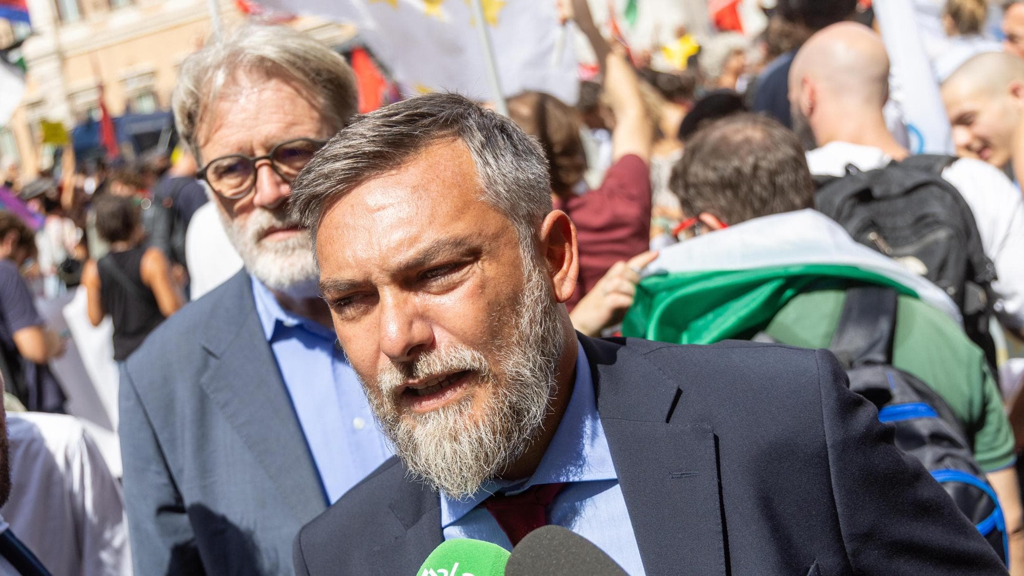 ricciardi m5s i nostri ci chiedono la svolta la pace va aiutata da Repubblica.it ricciardi m5s i nostri ci chiedono la svolta la pace va aiutata