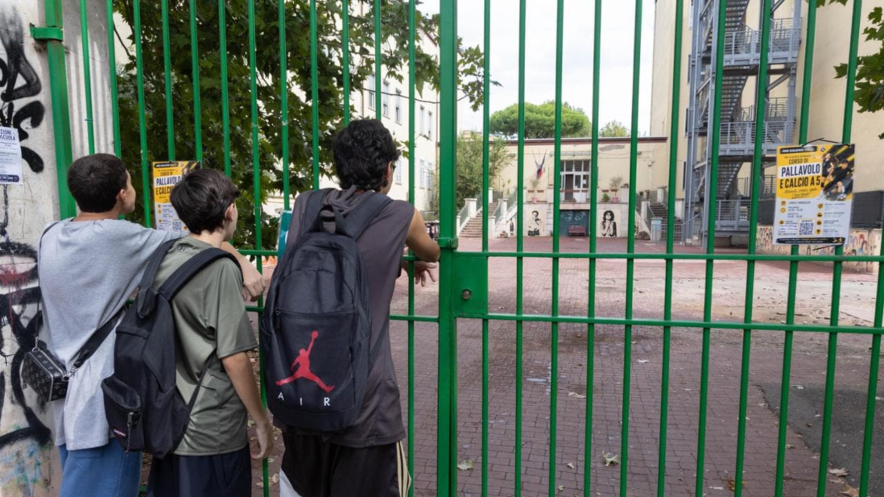 La scuola è accoglienza, non remigrazione