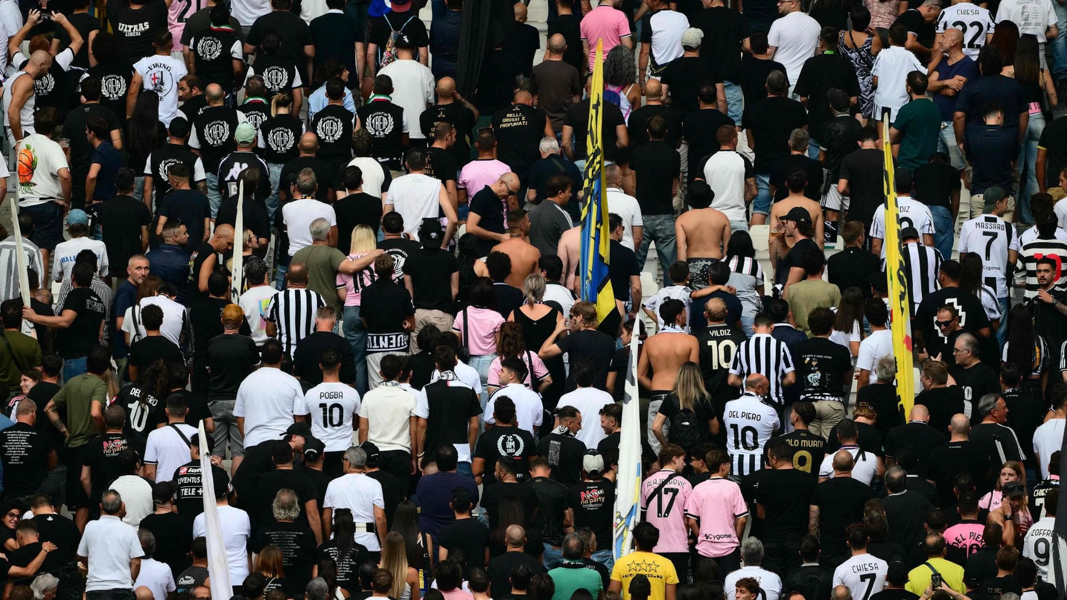 Gli ultrà della Juve non rispettano il silenzio per Mazzola, la vergogna di dividersi sulla morte