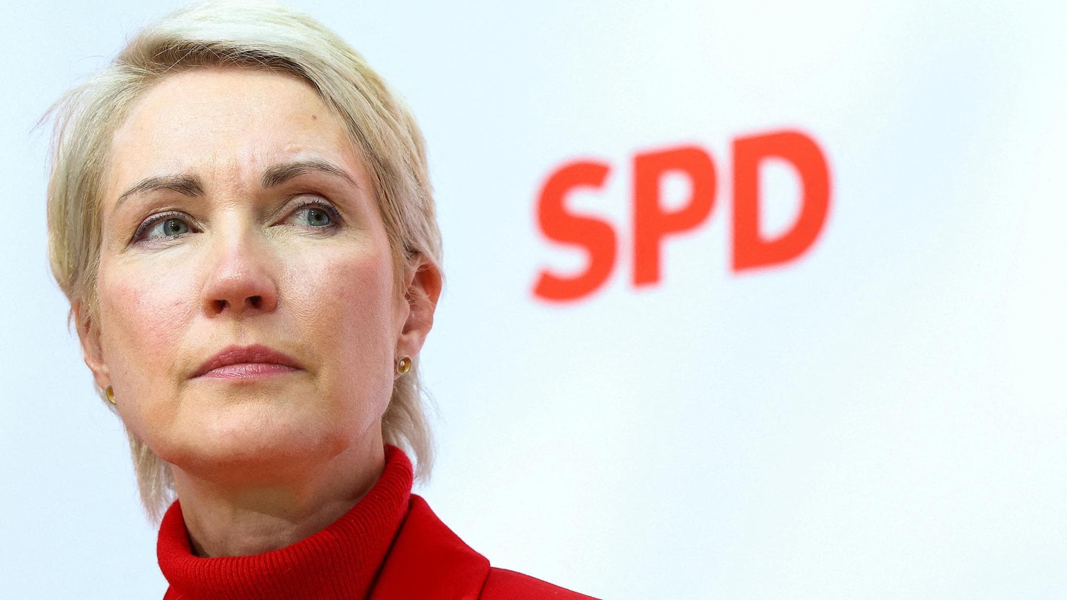 Manuela Schwesig, la “Barbie della costiera” ferma l’onda nera in Germania ed è il futuro della Spd