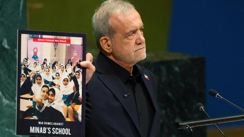 Assemblea generale dell’Onu, Pezeshkian mostra le foto dei bimbi uccisi. Delegazione Usa lascia aula
