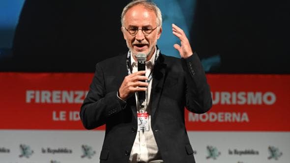 Mancuso: "Il caldo è un’apocalisse. Alberi al posto del 15% di asfalto"