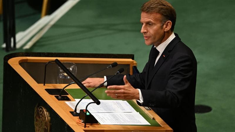 Allarme attacchi ibridi di Mosca, Parigi ha paura: “Dopo Lipsia tocca a noi”