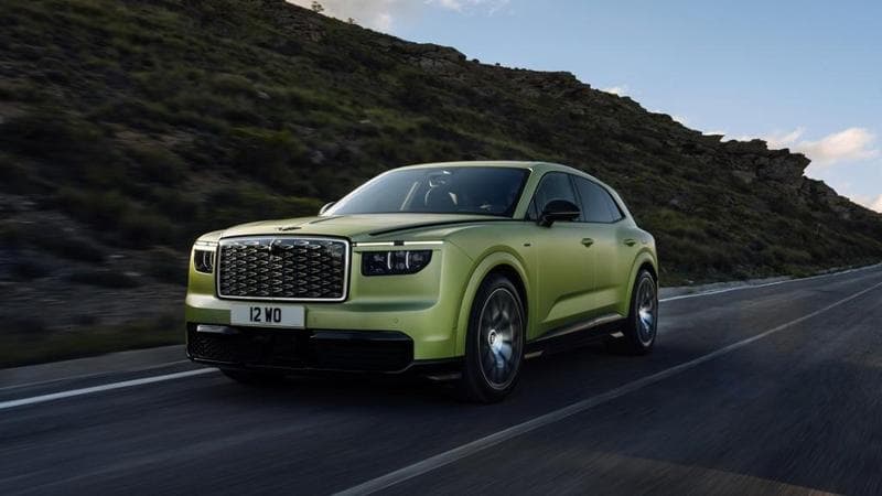 Bentley svela Torcal, il suo primo e potentissimo Suv  elettrico. Tutti i segreti