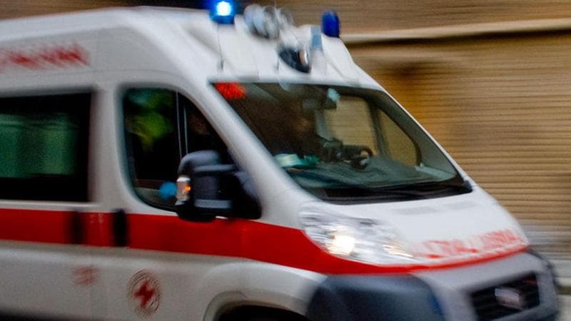 Padova, precipita nel vano ascensore di un cantiere e muore