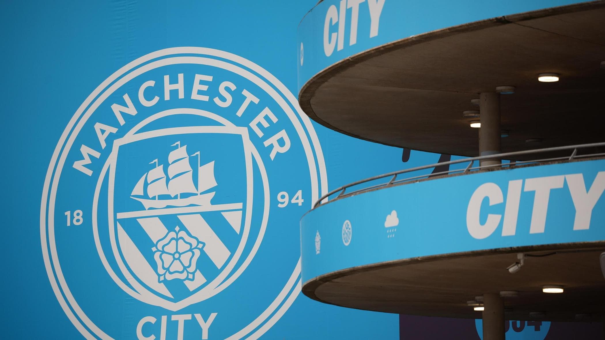 Manchester City colpevole di aver violato 114 su 115 norme finanziarie, rischia la retrocessione