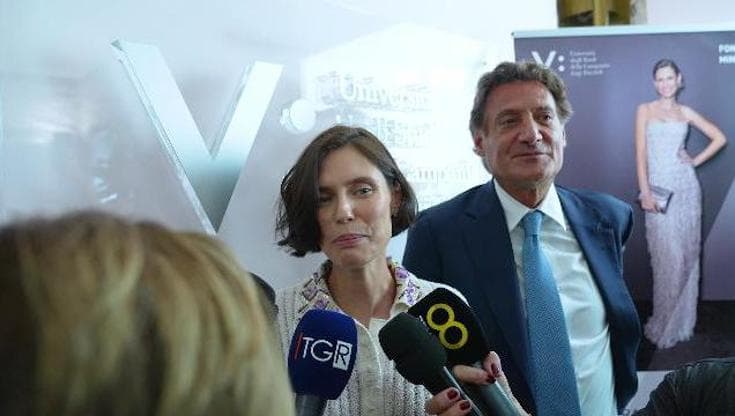 Bianca Balti nell'ateneo Vanvitelli di Napoli per parlare di cancro