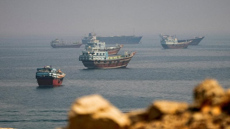 La Casa Bianca ora spinge per nuovi colloqui su Hormuz. Araghchi: “Non arretriamo”