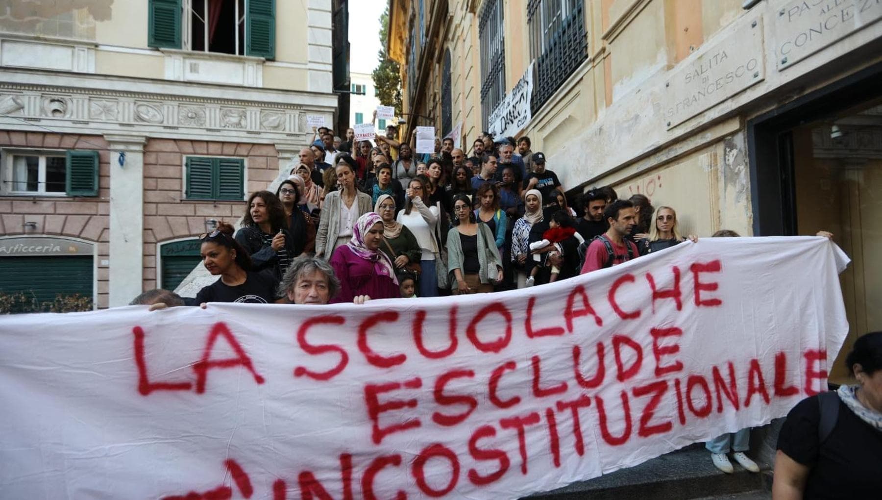 per meloni la campagna elettorale passa dalla scuola da Repubblica.it per meloni la campagna elettorale passa dalla scuola