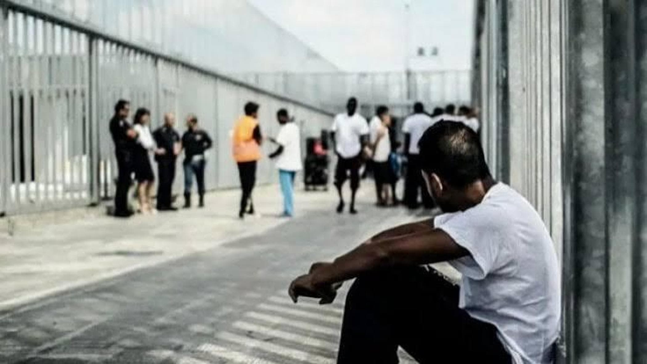 Migranti, anche la Grecia vuole aprire un centro per i rimpatri in Africa nel 2027