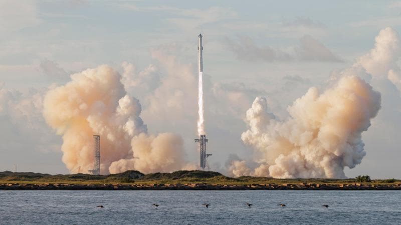Il razzo Starship di SpaceX ha raggiunto per la prima volta l’orbita terrestre
