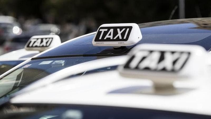 Taxi, i numeri non tornano: differenze tra dati dei Comuni e registro nazionale. Allarme del Garante