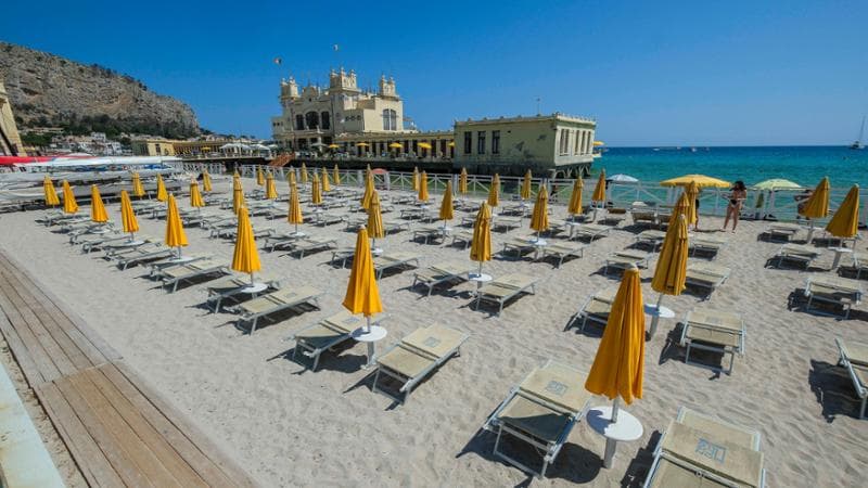 Balneari, il bando per le gare: concessioni fino a 20 anni, canone variabile e indennizzi