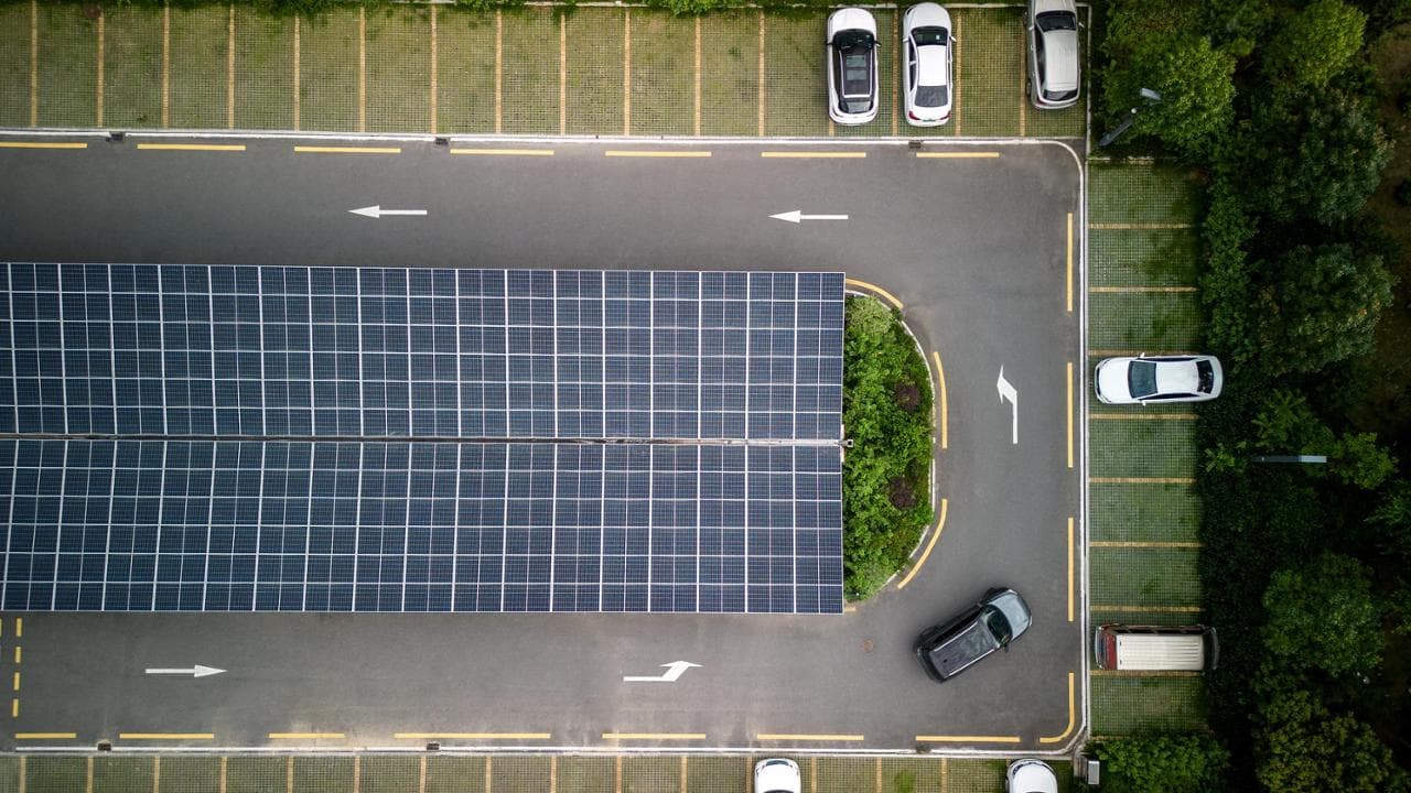 Elettricità, l’Europa manca i target sulle rinnovabili al 2030