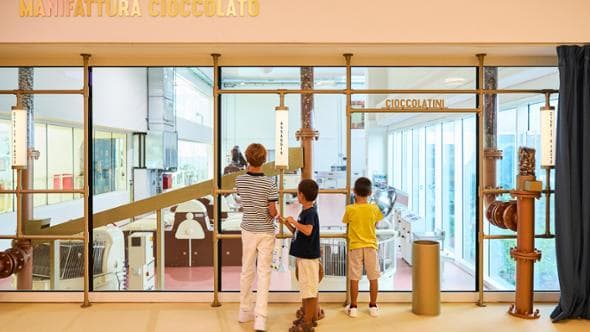 Dai macchinari d’epoca ai laboratori, tour nella fabbrica di caramelle che diventa museo