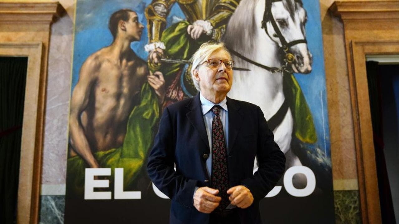 Vittorio Sgarbi ricoverato al Gemelli in terapia intensiva