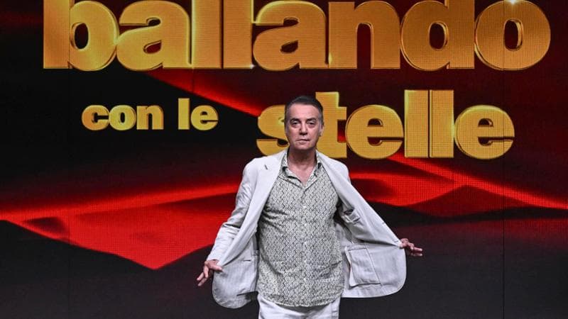 Massimo Ghini, 71 anni, alla presentazione della nuova edizione di "Ballando con le stelle"