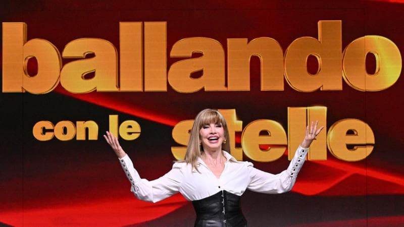 Milly Carlucci torna in pista: “Ballando con le Stelle cambia casa nel nome di Pippo Baudo”