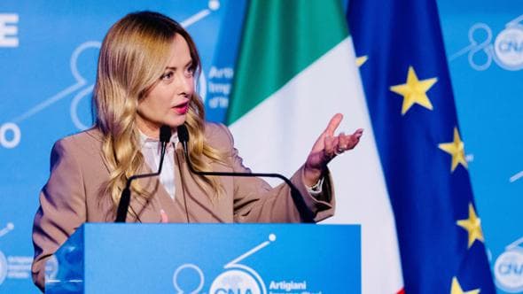Meloni scrive a von der Leyen: “L’inflazione fa salire la spesa”. Bruxelles: “Abbiamo già dato”