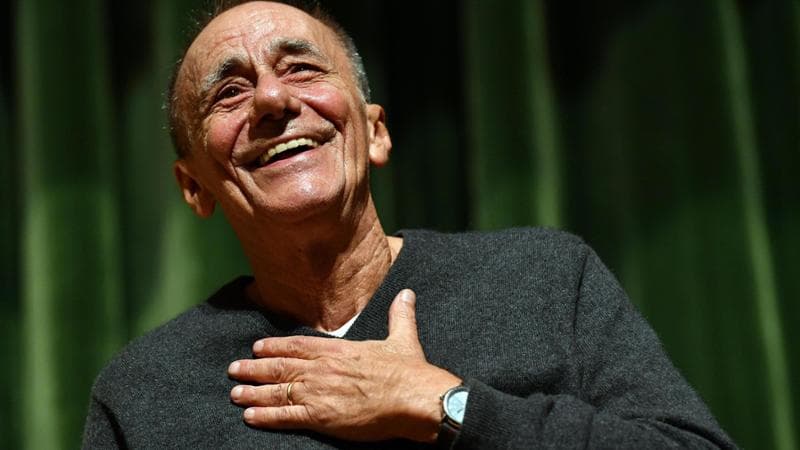 Roberto Vecchioni: “Statemi vicino. Non canterò per mesi, ho bisogno di tempo per riprendermi”