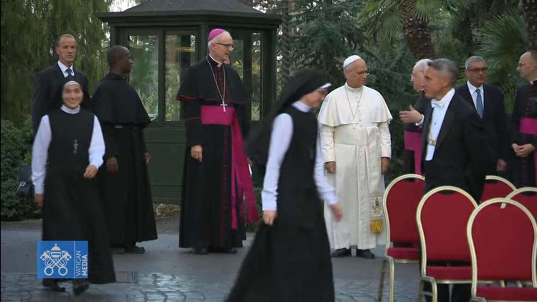 cinque suore con papa leone discrete bilingue e ottime cuoche vivranno nel palazzo apostolico da Repubblica.it cinque suore con papa leone discrete bilingue e ottime cuoche vivranno nel palazzo apostolico