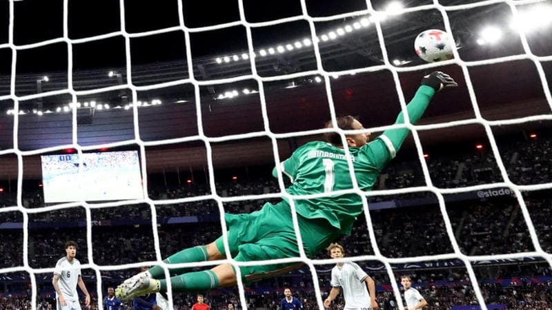 Una grande parata di Donnarumma