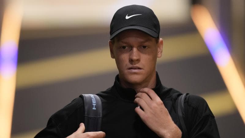 Sinner, ora è allarme. Slitta ancora il rientro: salta anche il Masters 1000 di Shanghai