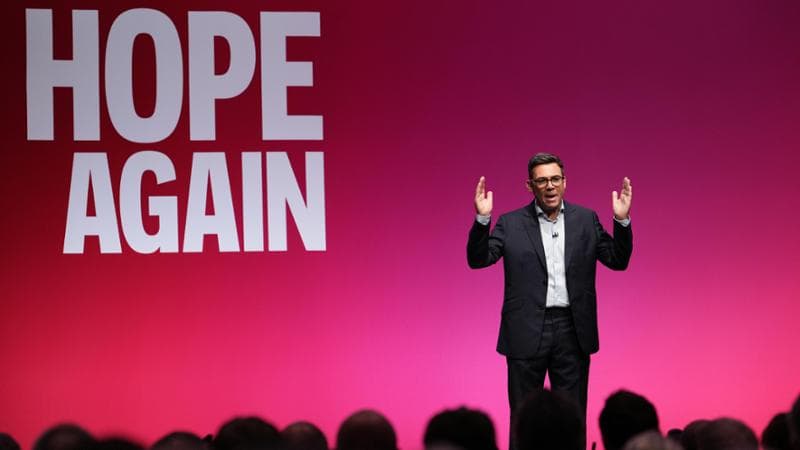 Riforme e radicalità: in tre mesi Burnham ha spento i populisti