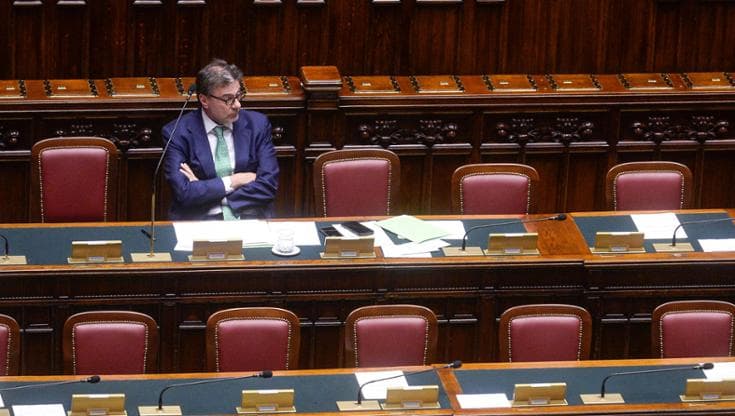 Allarme energia sulla manovra: “A rischio lo 0,2% di crescita” salgono pressione fiscale e debito