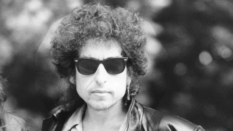 Bob Dylan (1941- ), American musician.