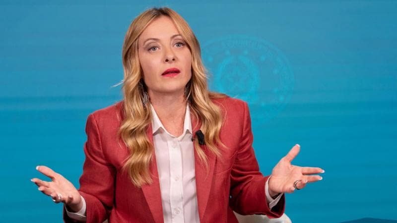 Meloni: “Arriverò fino in fondo”. Ma pensa al voto in primavera