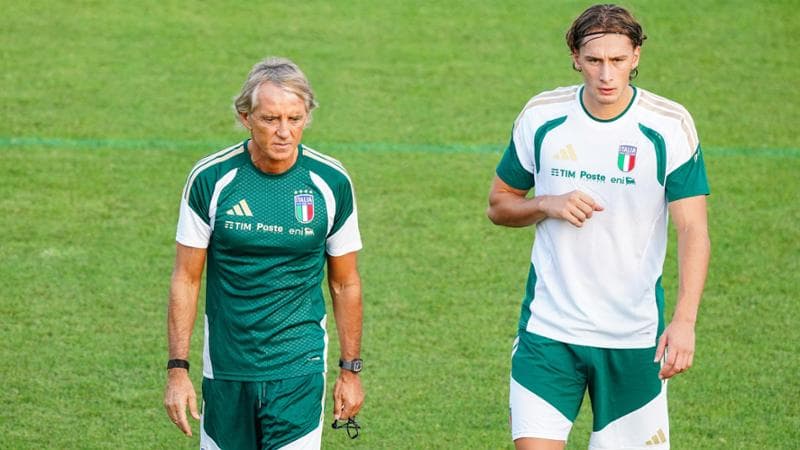 Mancini con Pio Esposito