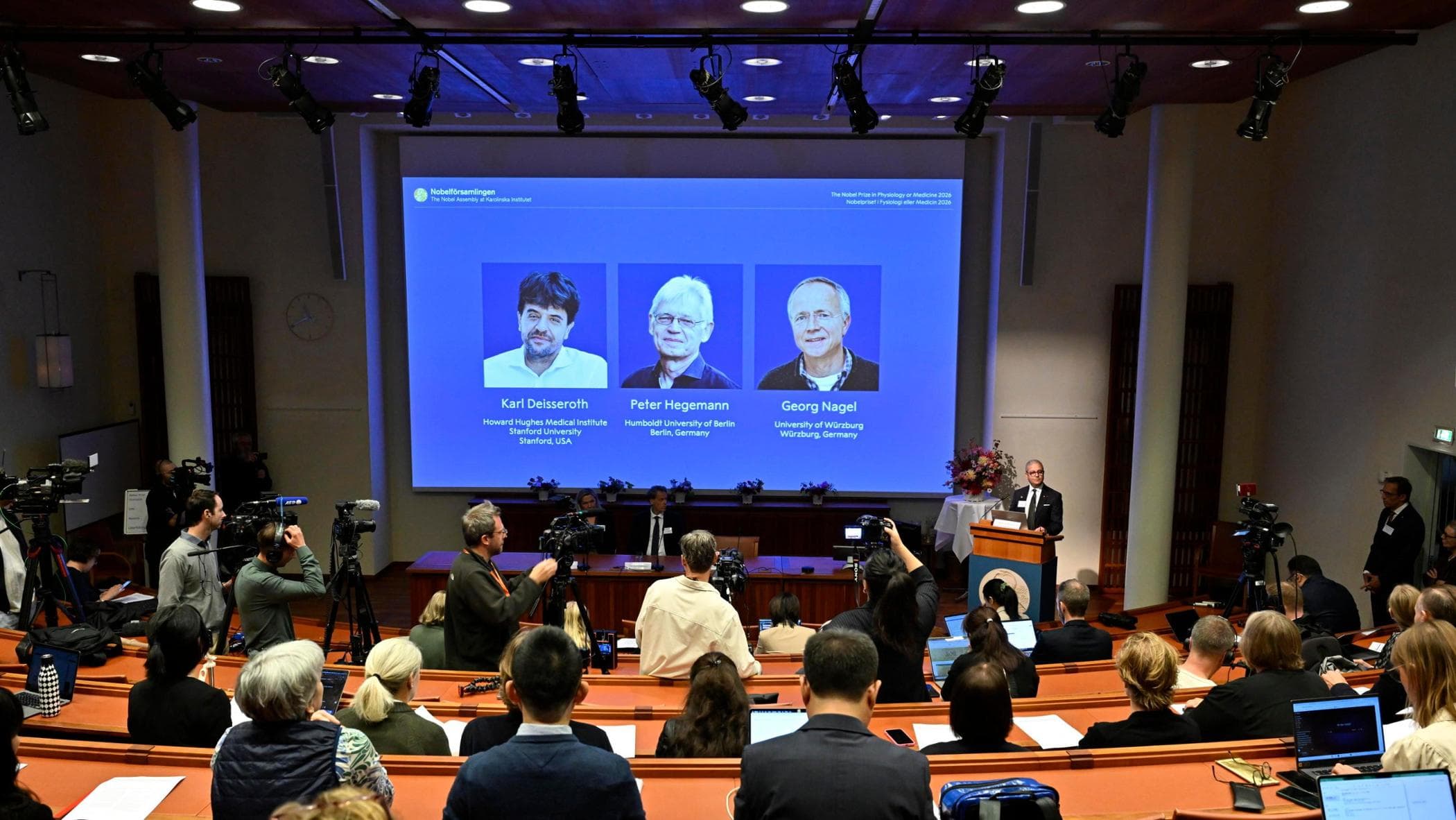 karl deisseroth peter hegemann e georg nagel i vincitori del nobel per la medicina 2026 da Repubblica.it karl deisseroth peter hegemann e georg nagel i vincitori del nobel per la medicina 2026